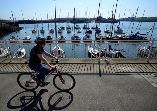 cycling cycling