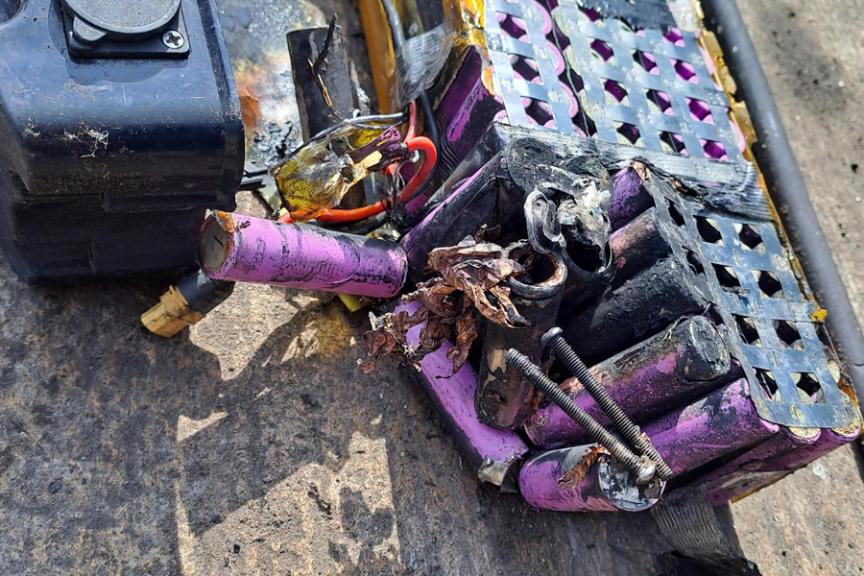Large battery burnt out Large battery burnt out